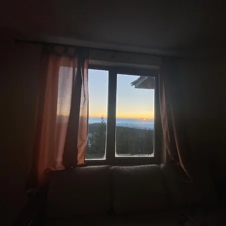 アパート Panoramic Mountain View In Pine Hills パンポロボ