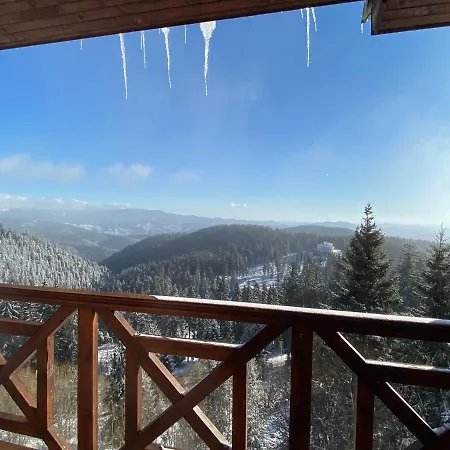 Panoramic Mountain View In Pine Hills *