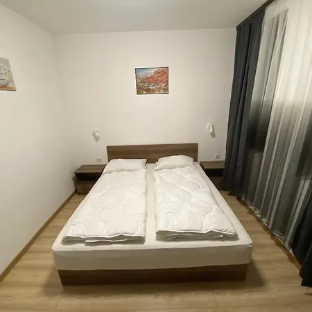 Panoramic Mountain View In Pine Hills アパート パンポロボ